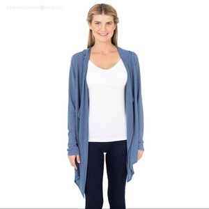 Kindred Bravely nursing wrap